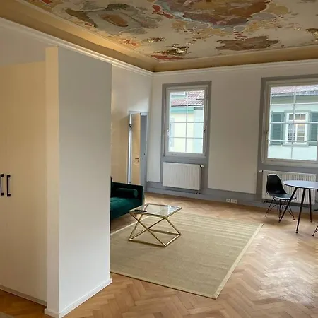 Hochwertiges Zentral In